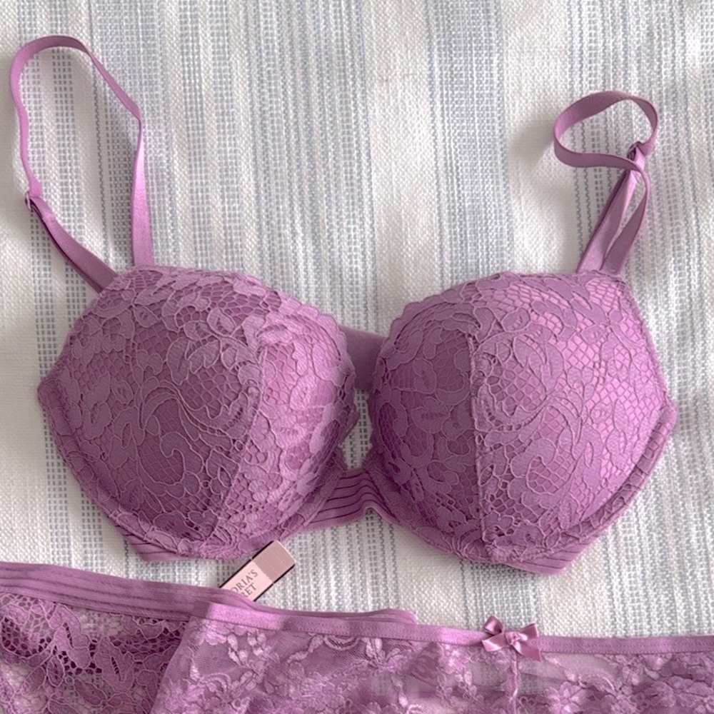 Victoria's Secret Purple Lace Bra